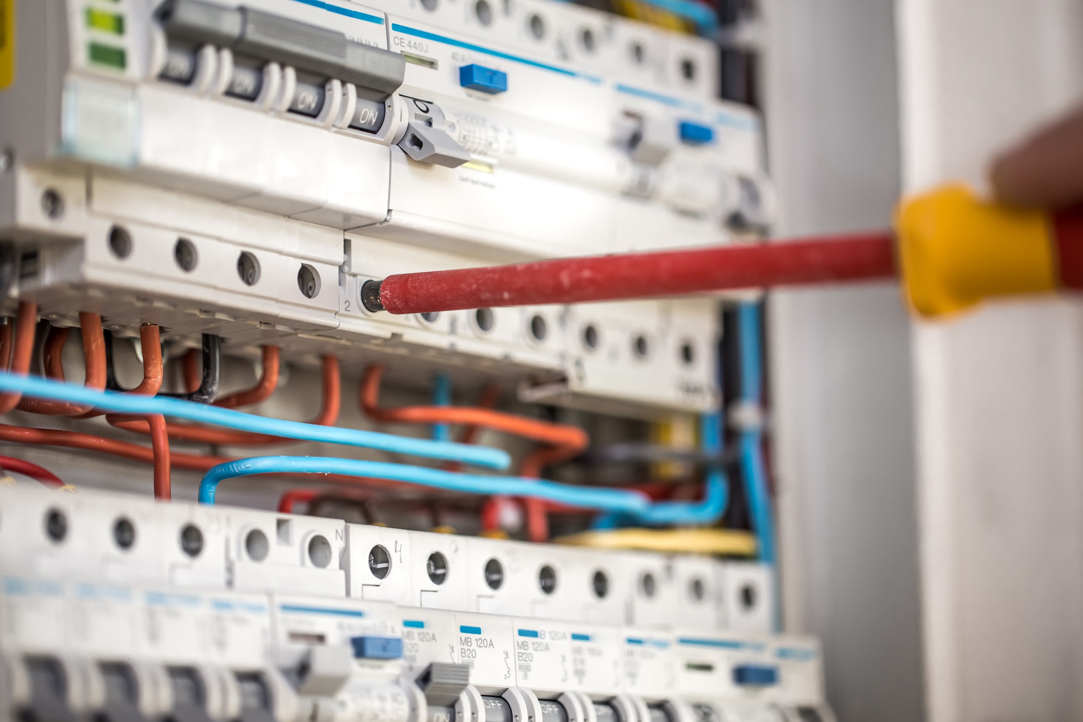 Replacement of a Circuit Breaker Panel: How to Choose a New Panel?